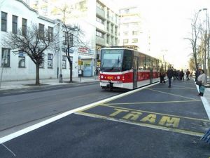 tram hol